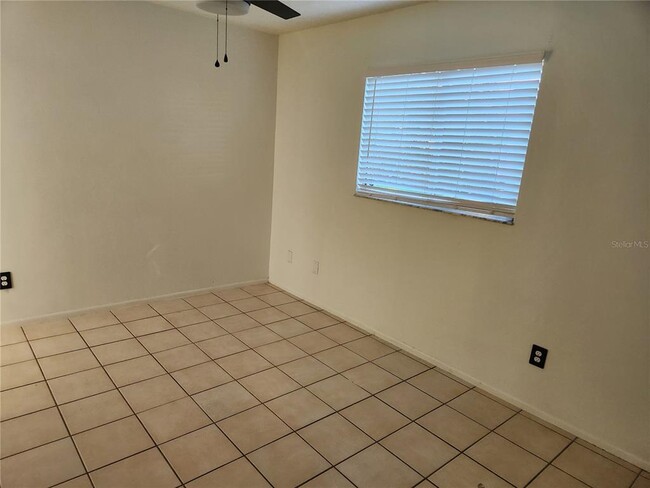 Building Photo - 1120 36th St W