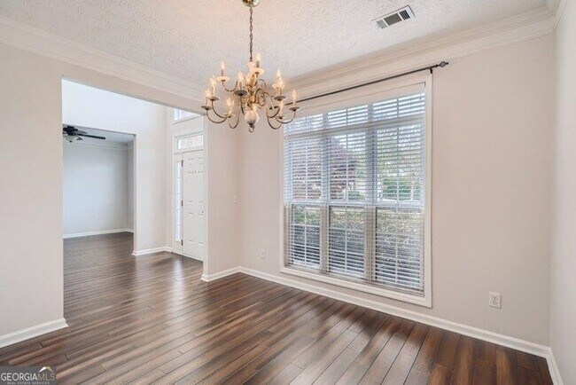 Building Photo - 843 Glen Abbey Ct