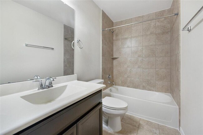 Building Photo - 2311 Leonetti Ln