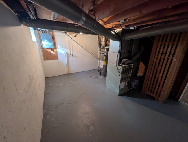 Building Photo - 4889 Nugent Dr