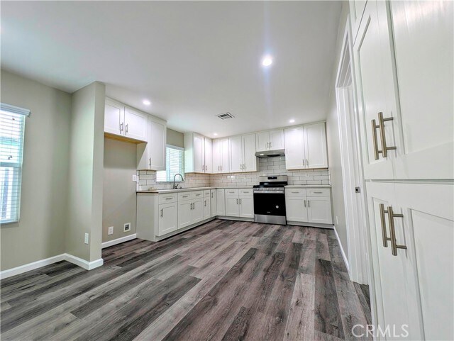 Building Photo - 3081 N F St