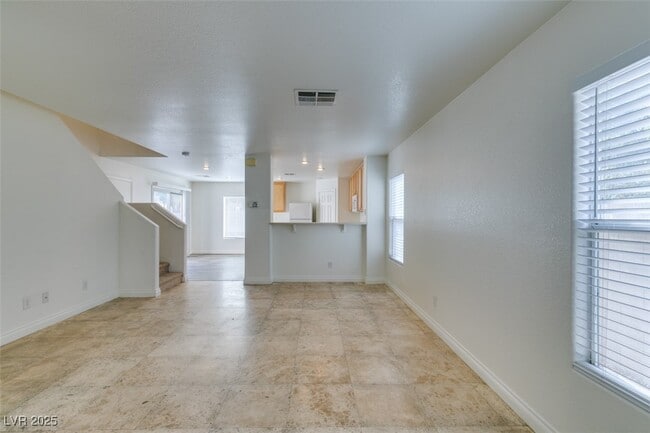 Building Photo - 8939 Spring Peeper Ave
