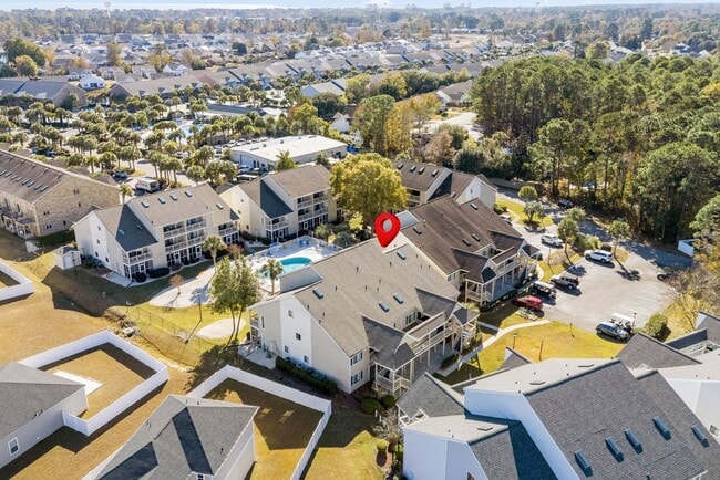 Building Photo - Fully Furnished W/ All Utilities Included!...
