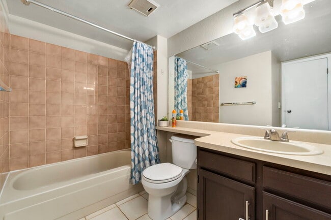Building Photo - 9662 NW Brentwood Way