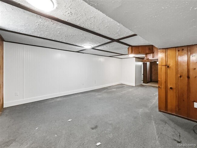 Building Photo - 2090 Moran Ave