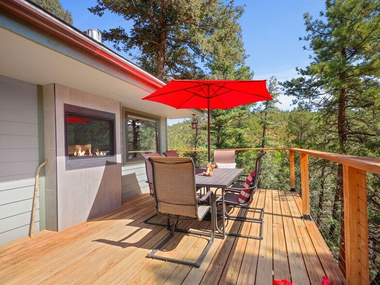 Building Photo - 9987 S Overlook Rd
