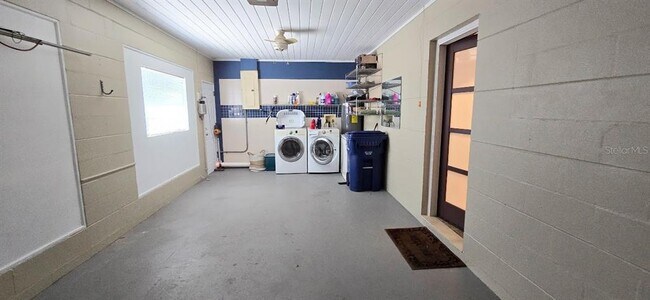 Building Photo - 2115 Alvarado Ln