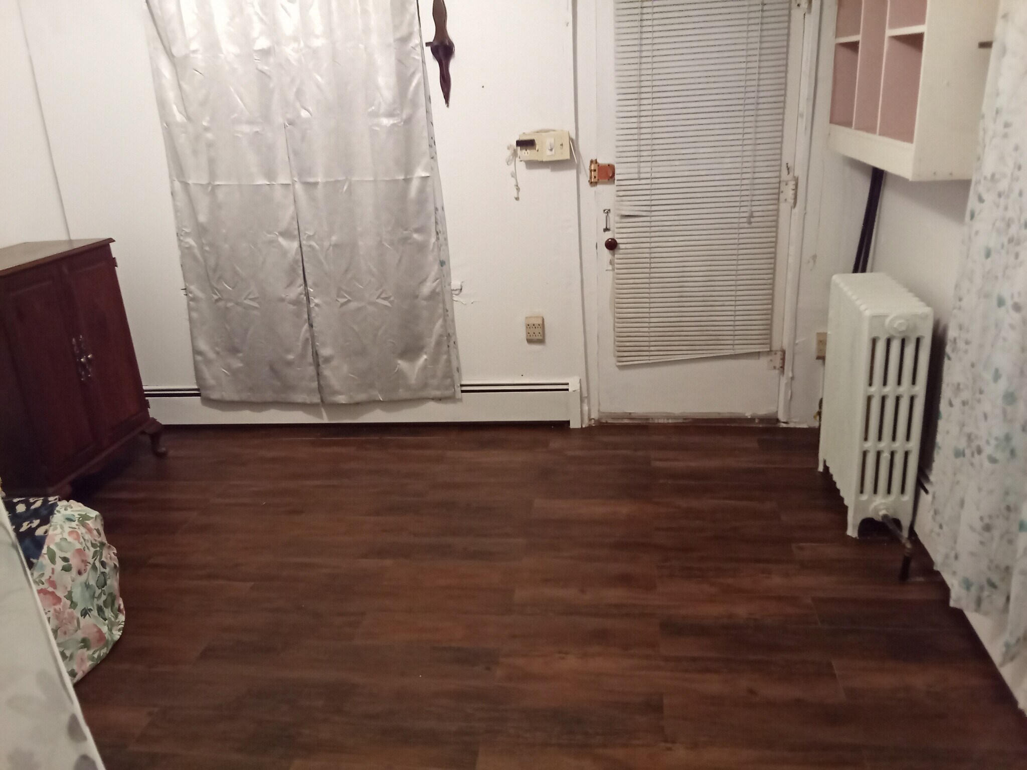 Building Photo - 308 3rd St