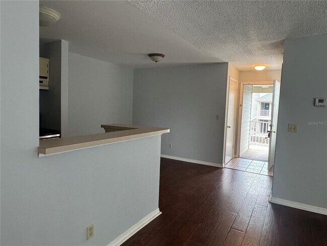 Building Photo - 6154 Westgate Dr