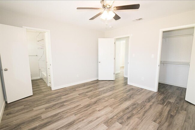 Building Photo - 1505 Quail Valley Dr