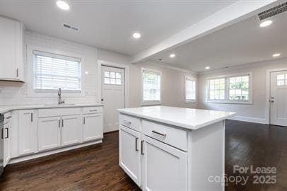Building Photo - 1704 Club Rd