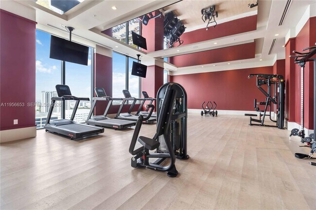 Building Photo - 11 NE 6th St