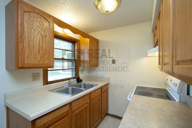 Building Photo - 207 Todd Cir