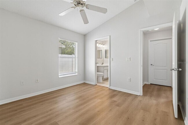 Building Photo - 2222 Roanoke Springs Dr