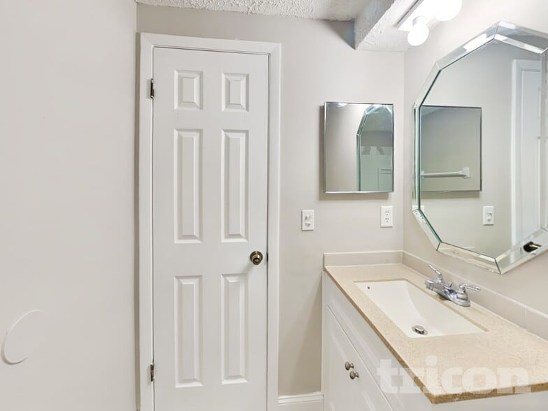 Building Photo - 1478 Pawnee St