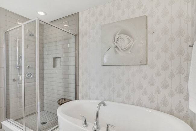 Building Photo - 3227 N Heritage Ln