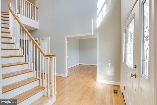 Building Photo - 1168 Taji Ct