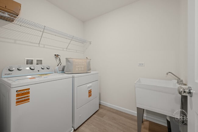 Building Photo - 2767 Lawlor Ln