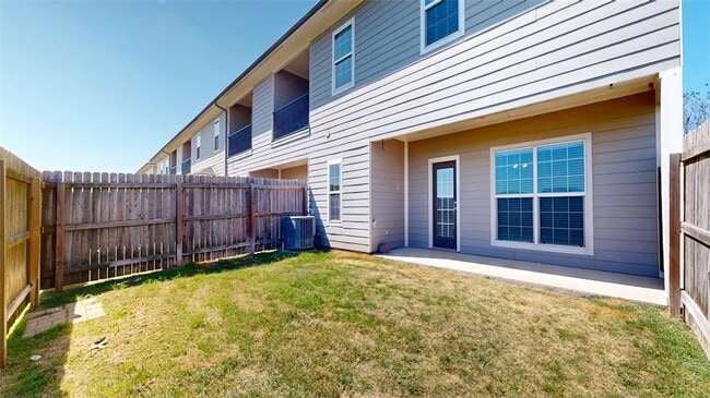 Building Photo - 3519 Summerway Dr