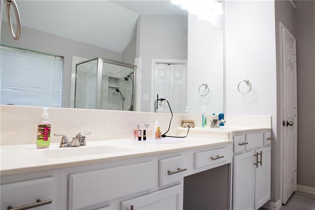 Building Photo - 2021 Reddenson Dr