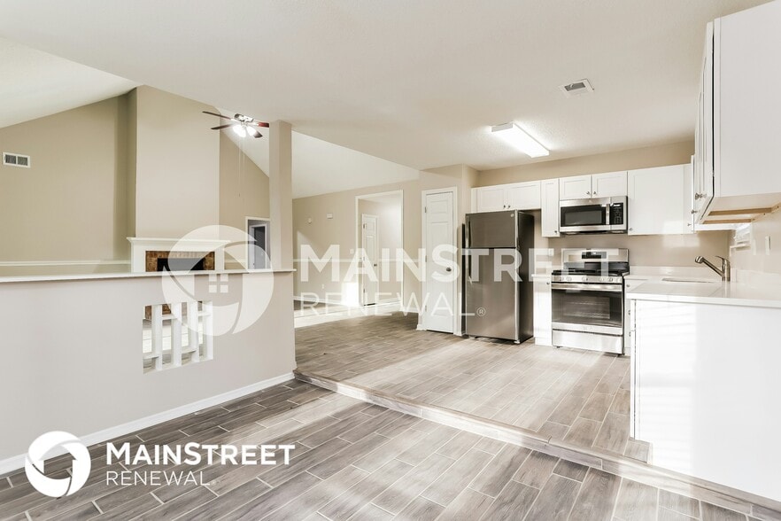 Building Photo - 4008 Sharon Woods Dr