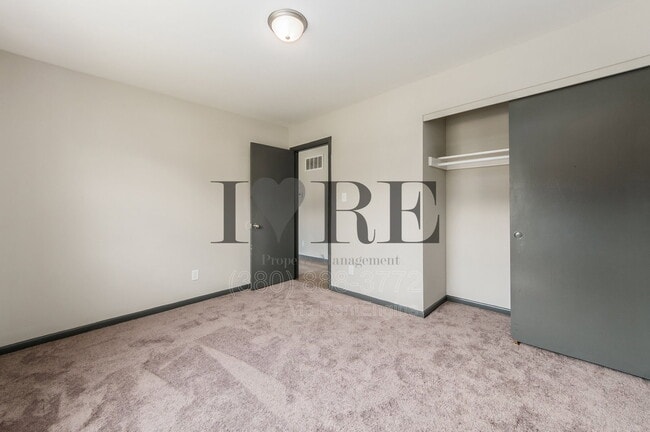 Building Photo - 85 Stevens Ave