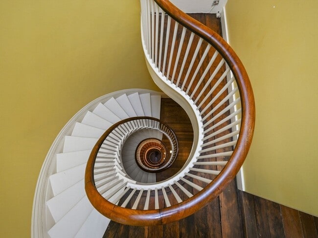 Building Photo - 59 Mt Vernon St