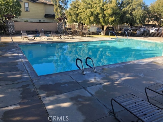 Building Photo - 25056 Driftoak St