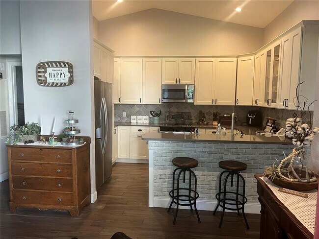 Building Photo - 5100 Burchette Rd