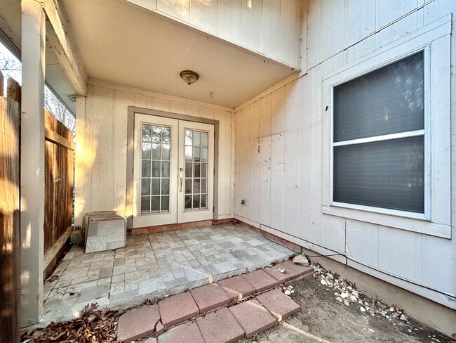 Building Photo - Charming Milwood Home Near Apple Campus & The Domain