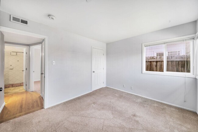 Building Photo - Welcome Home to the peaceful Shoreview Nei...