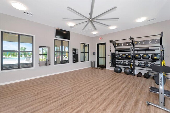 Building Photo - 12616 Cades Bay Cir