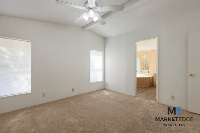 Building Photo - 5Bed/3Bath Home in Buckeye, AZ! Ready for ...