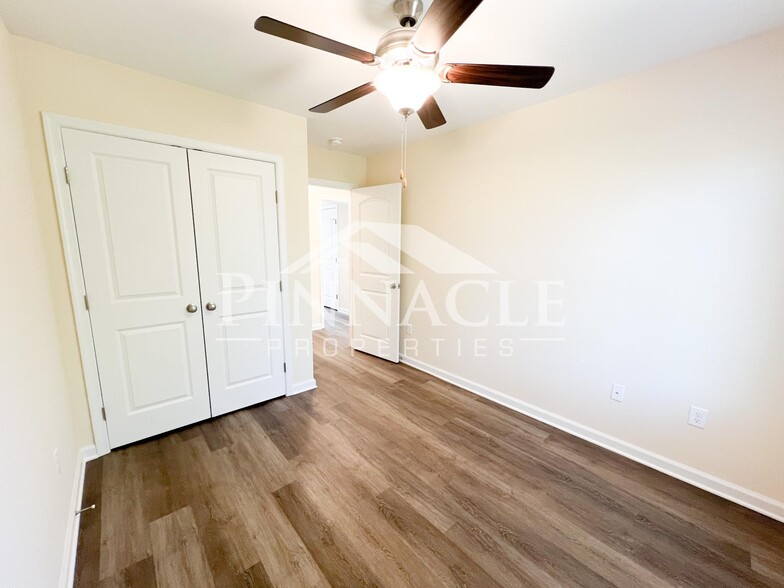 Building Photo - 209 Munford St