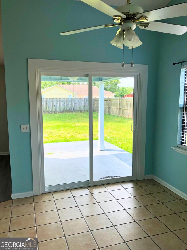 Building Photo - 314 Briarwood Cir