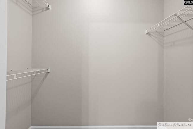 Building Photo - 4005 Hickory St