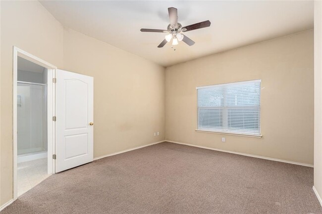 Building Photo - 116 Amberwood Ct