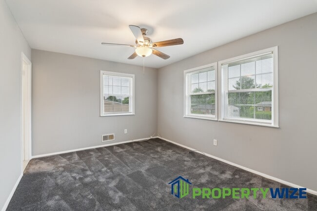 Building Photo - 9022 Samoset Rd