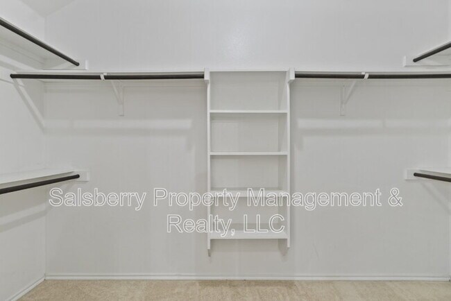 Building Photo - 504 Byron Nelson Dr