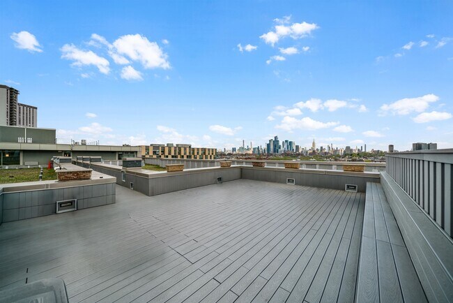 Building Photo - 800 Jackson St