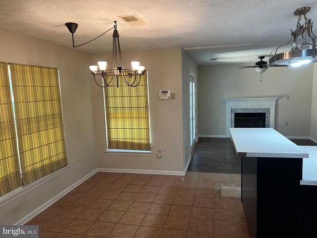 Building Photo - 6638 Antelope Ct