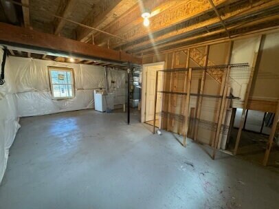 Building Photo - Available 5/1/2026 3 Bedroom Pet Friendly home on Redwood Drive in Rileyville!