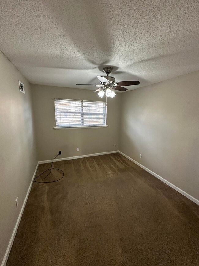 Building Photo - 443 N Highland St