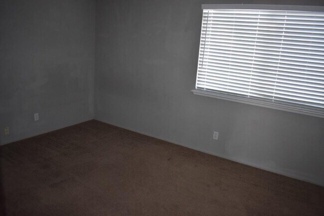 Bedroom - 4713 Eagle Lake Dr