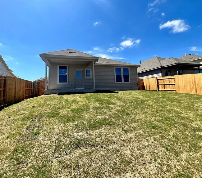 Building Photo - 353 Grace Lilly Dr