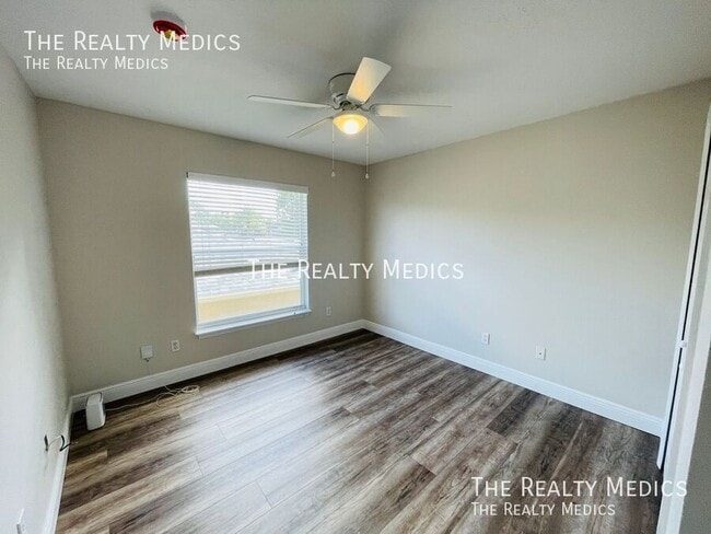 Building Photo - 1356 Periwinkle Blue Way