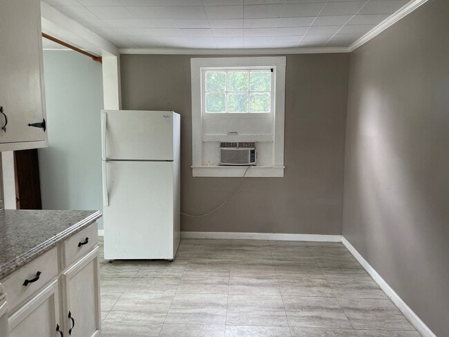 Building Photo - 2 BED, 1 BATH HOME LOCATED IN STAR