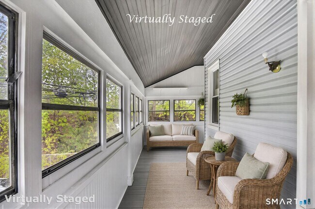 Building Photo - 95 Parrott Ave