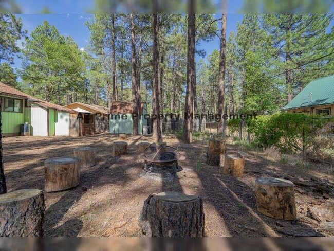 Building Photo - 5383 Glenwood Ln