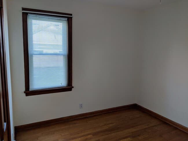 Building Photo - 3 bed Garfield cape cod now available